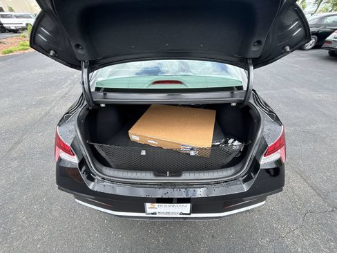 Used 2026 Hyundai Elantra SEL Sport Premium FWD image 26