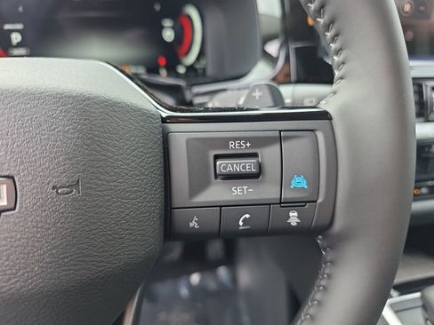 New 2026 Nissan Pathfinder SL image 28