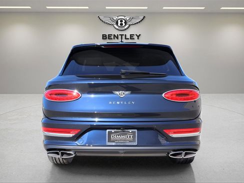 New 2025 Bentley Bentayga image 8