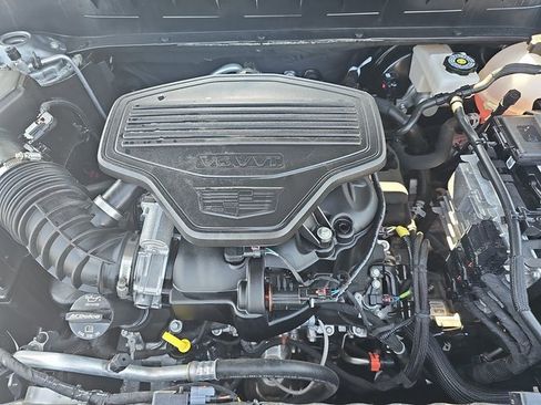 Used 2025 Cadillac XT6 Sport w/ LPO, Floor Liner Package image 34