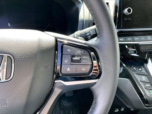 Used 2025 Honda Odyssey Elite image 25