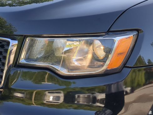 Used 2018 Jeep Grand Cherokee Limited AWD/4WD image 44