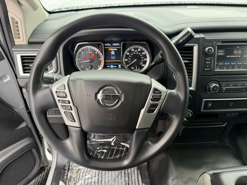 Used 2019 Nissan Titan S w/ S Utility Package image 24