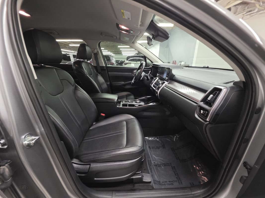 Used 2022 Kia Sorento S AWD/4WD image 11