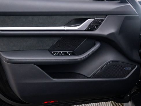 New 2026 Porsche Taycan GTS AWD/4WD image 14