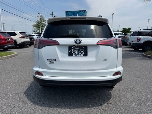Used 2018 Toyota RAV4 LE w/ Carpet Mat Package FWD image 4