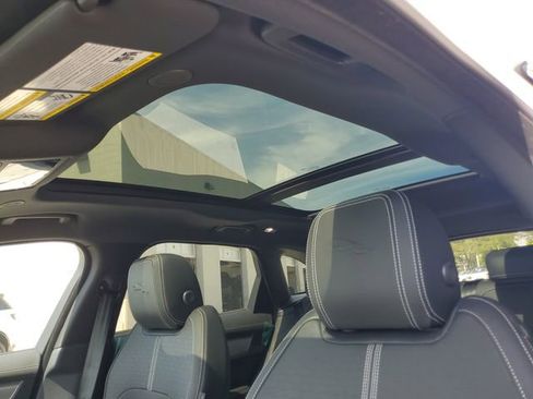 New 2026 Jaguar F-PACE R-Dynamic S image 22