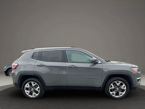 Used 2020 Jeep Compass Limited AWD/4WD image 4