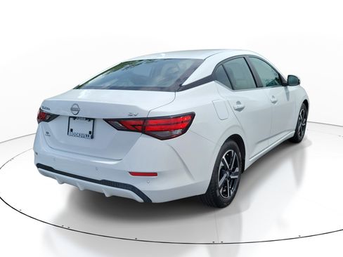 Used 2024 Nissan Sentra SV FWD image 6
