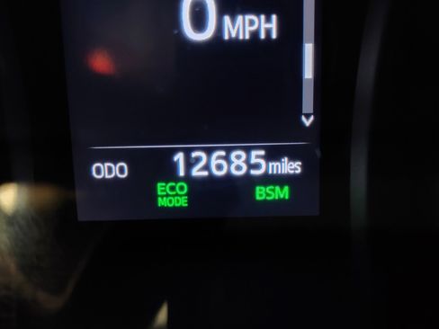 Used 2024 Toyota Camry LE w/ Convenience Package image 2