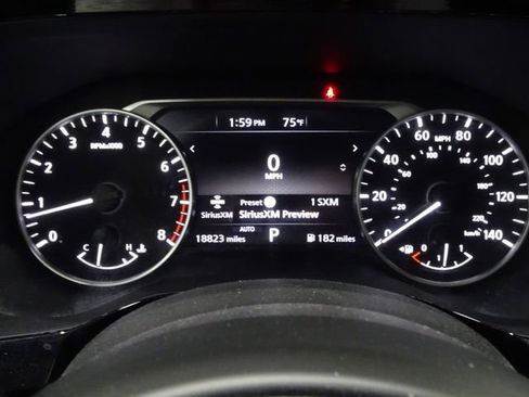 Used 2024 Nissan Pathfinder SV AWD/4WD image 27