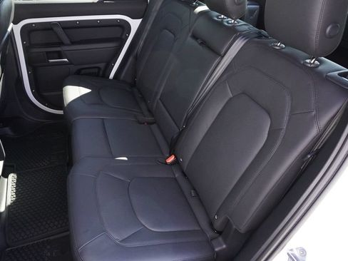 New 2026 Land Rover Defender 110 X-Dynamic SE AWD/4WD image 30