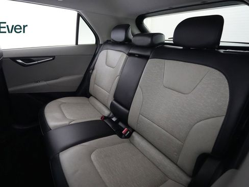 Used 2023 Kia Niro Wave FWD image 24