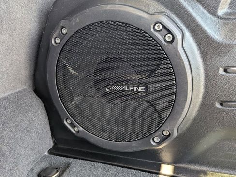 Used 2023 Jeep Wrangler Unlimited AWD/4WD image 30