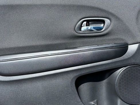 Used 2022 Honda HR-V Sport image 13