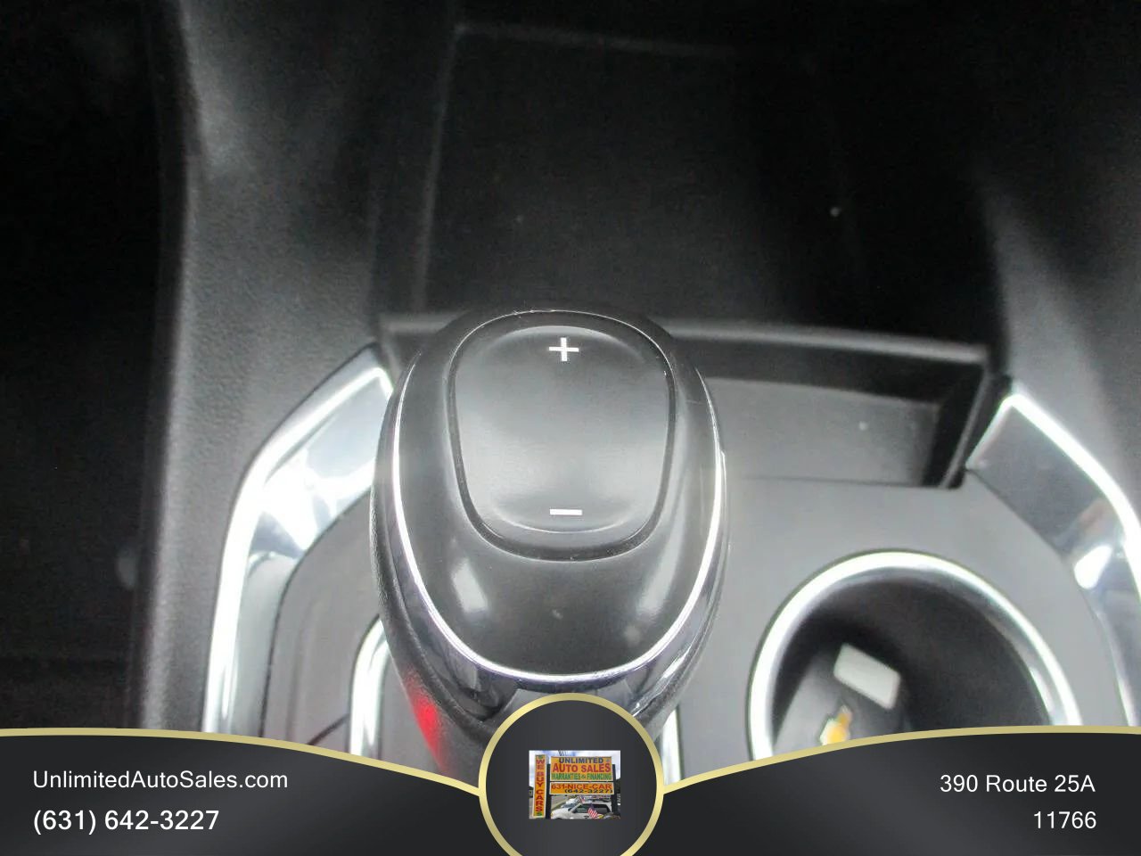 Used 2020 Chevrolet Traverse LT AWD/4WD image 13