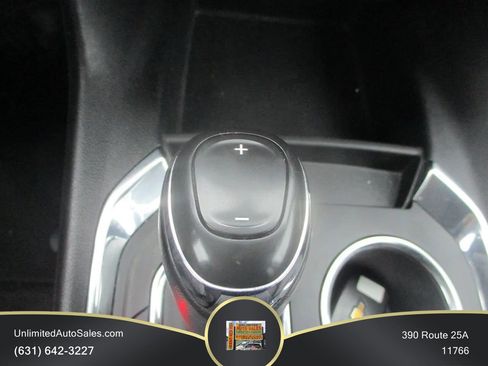 Used 2020 Chevrolet Traverse LT AWD/4WD image 13