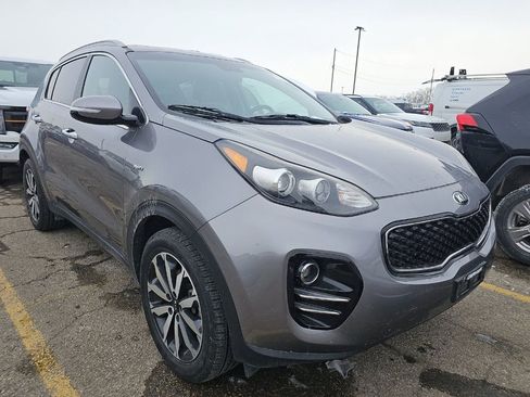 Certified 2018 Kia Sportage EX image 3