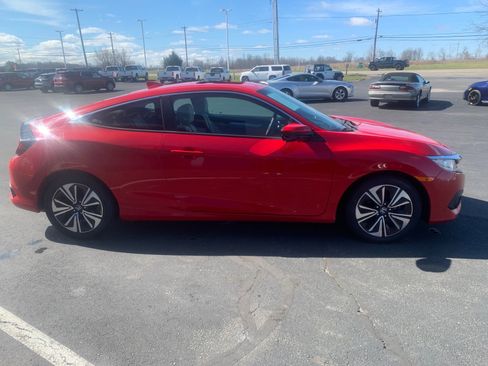 Used 2017 Honda Civic EX-T image 3