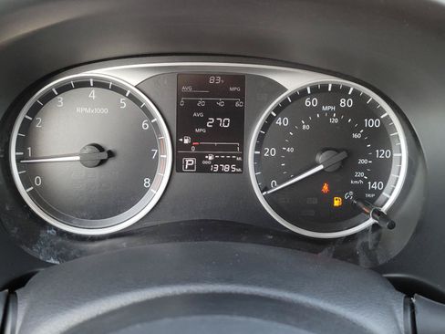 Used 2025 Nissan Kicks Play S FWD image 7
