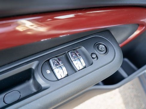 Used 2022 MINI Cooper Clubman S image 18