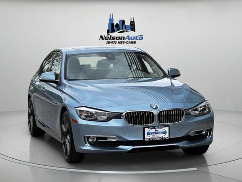 Used 2013 BMW 328i xDrive Sedan AWD/4WD image 2