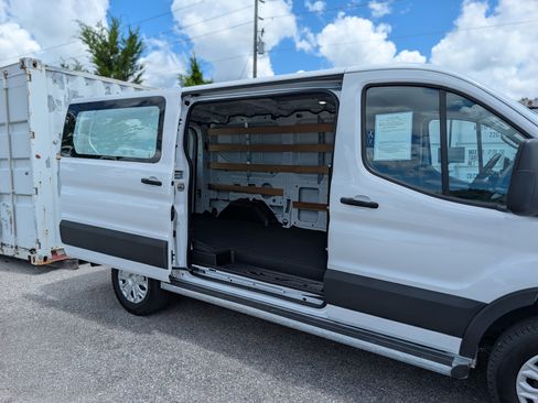 Used 2025 Ford Transit 250 Low Roof w/ Exterior Upgrade Package RWD image 16