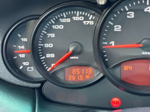 Used 1999 Porsche 911 Carrera RWD image 29