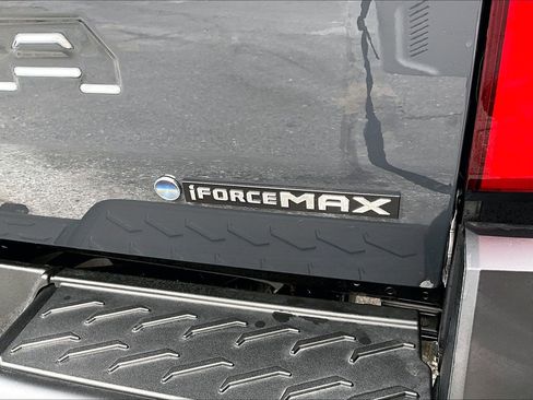 Used 2025 Toyota Tacoma 4x4 Double Cab Hybrid image 8