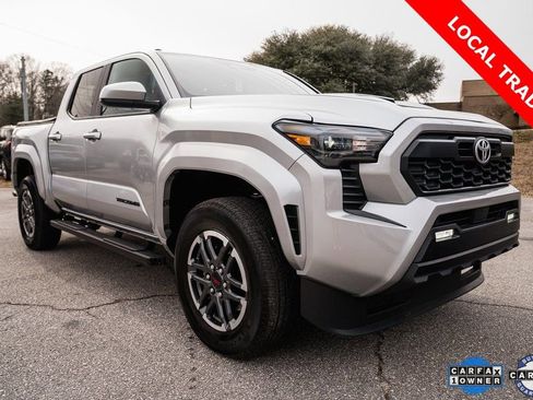 Certified 2024 Toyota Tacoma TRD Sport image 10