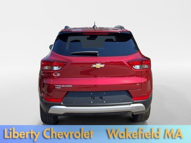 Used 2025 Chevrolet TrailBlazer LT w/ Convenience Package AWD/4WD image 7