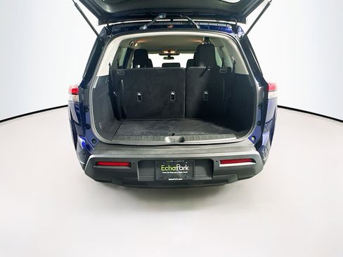 Used 2024 Nissan Pathfinder SV image 30