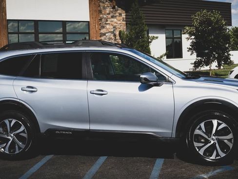 Used 2022 Subaru Outback Limited AWD/4WD image 28
