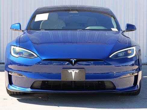 Used 2022 Tesla Model S Plaid image 7
