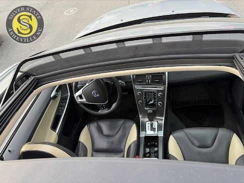 Used 2012 Volvo XC60 T6 R-Design image 26