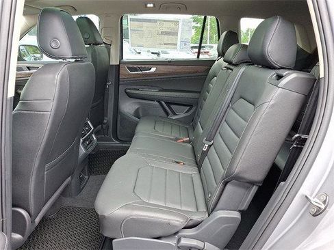 New 2025 Volkswagen Atlas SEL image 9