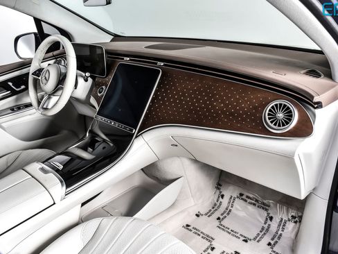 Used 2023 Mercedes-Benz EQE 500 4MATIC SUV image 21