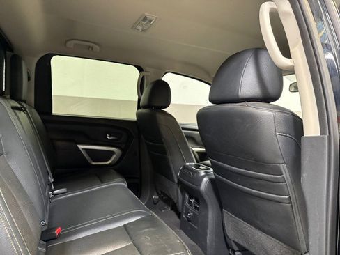 Used 2018 Nissan Titan SL w/ Chrome Package image 66