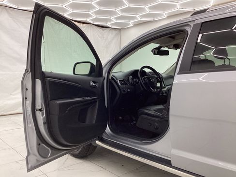 Used 2019 Dodge Journey Crossroad w/ Popular Equipment Group AWD/4WD image 16