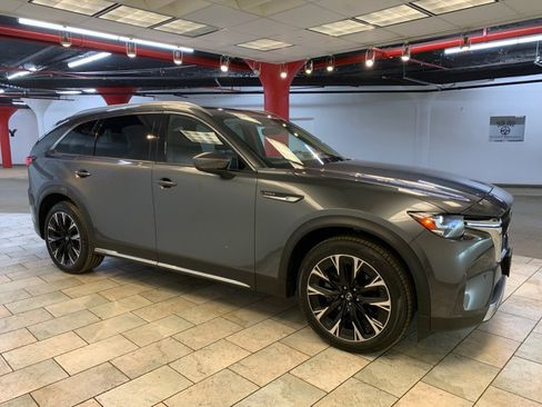 Used 2024 MAZDA CX-90 Plug-In Hybrid w/ Premium Pkg AWD/4WD image 8