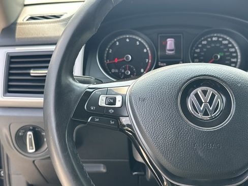 Used 2019 Volkswagen Atlas SE w/ Towing Package FWD image 30