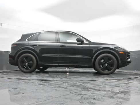 Used 2022 Porsche Cayenne Platinum Edition AWD/4WD image 44
