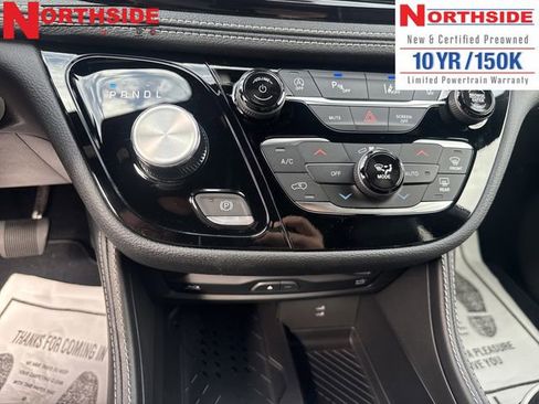 New 2026 Chrysler Pacifica Limited w/ Uconnect Theater Family Group image 22