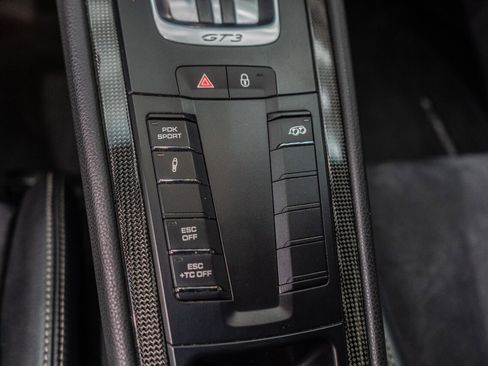 Used 2018 Porsche 911 GT3 image 87