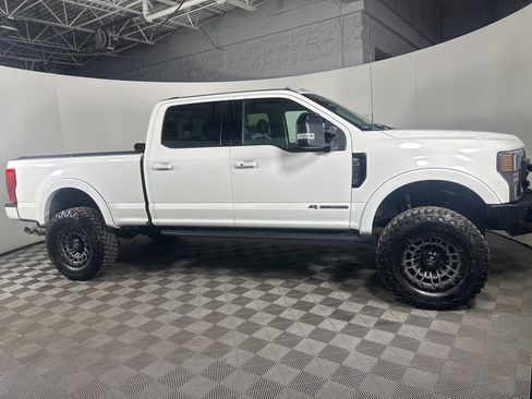 Used 2022 Ford F250 Lariat w/ Tremor Off-Road Package image 2