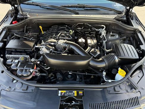 Used 2024 Dodge Durango GT AWD/4WD image 13