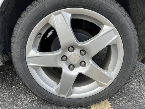 Used 2016 Chevrolet Sonic LTZ FWD image 12