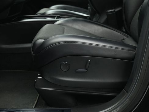 Used 2018 Tesla Model X 75D image 9