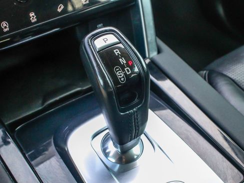 Used 2021 Land Rover Discovery Sport S image 24