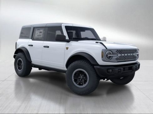 New 2026 Ford Bronco Badlands image 4